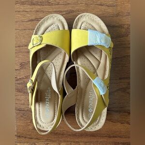 Patrizia Shantay Sandal Size 9..NEW